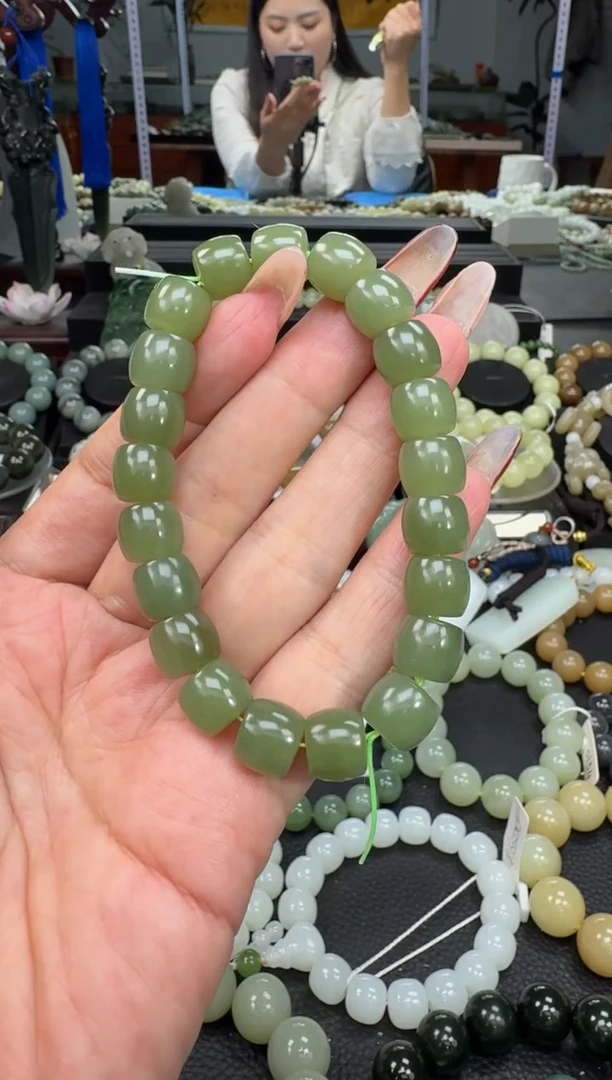 未镶嵌手链和田玉新疆若羌青黄口卡10