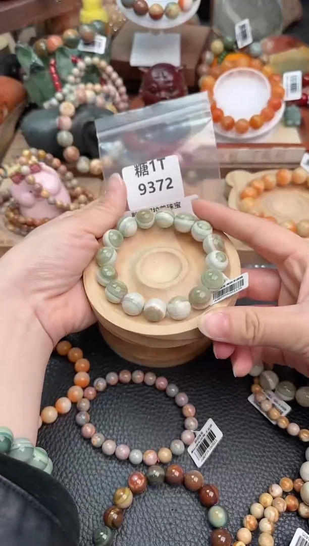 【闪购商品】石英质玉手链未镶嵌1T9372