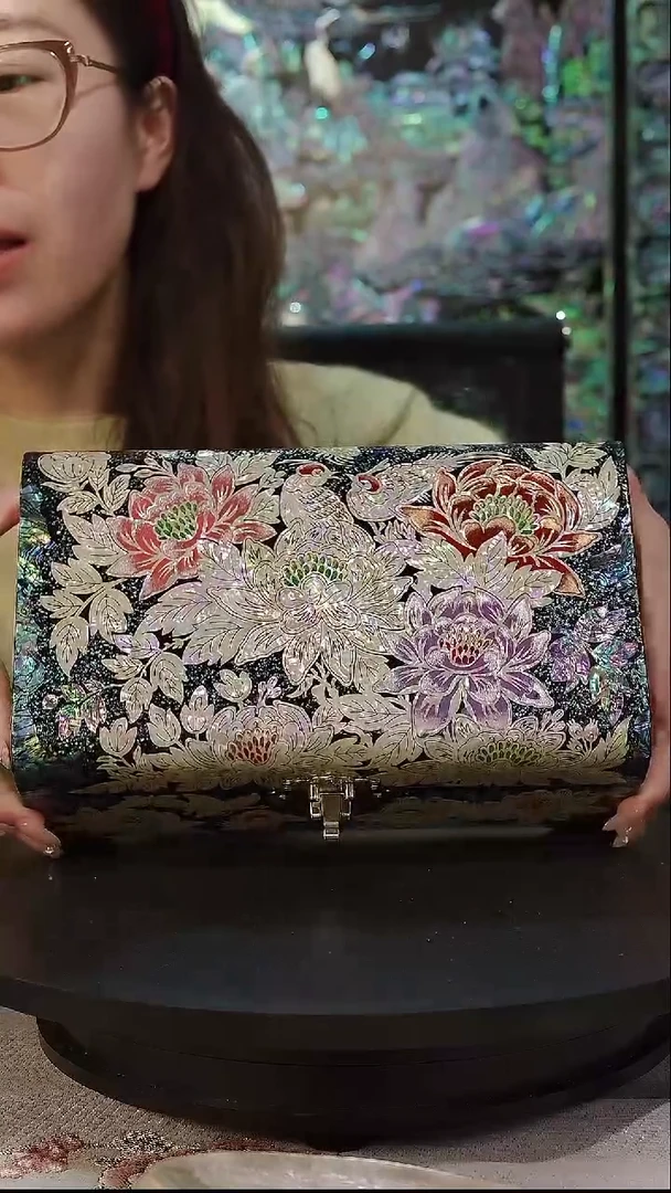 黑金鲍全满螺·弘贝雅螺钿漆器文化馆