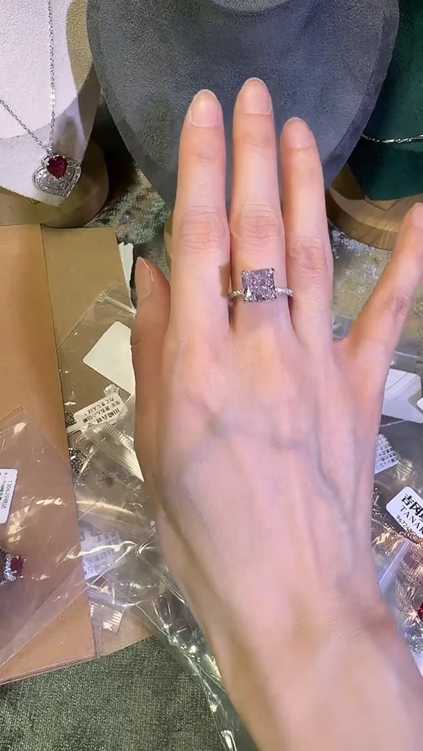 无925银时尚饰品如图所示