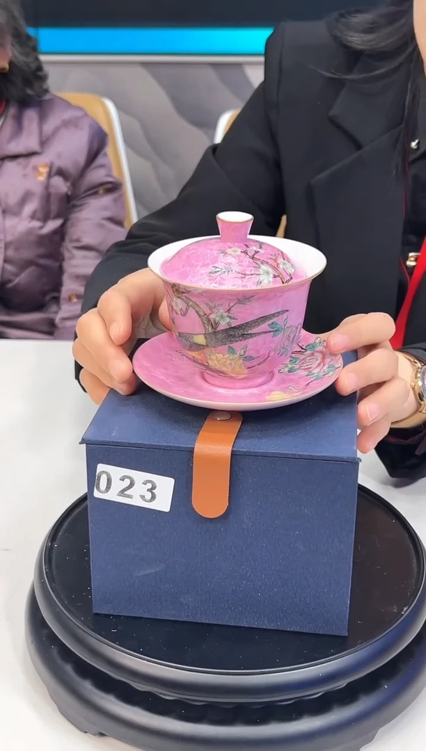 【闪购商品】盖碗粉底扒花花鸟三才盖碗023