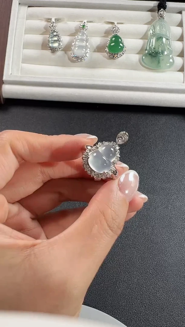 18K金镶嵌戒指翡翠KRR1223-002