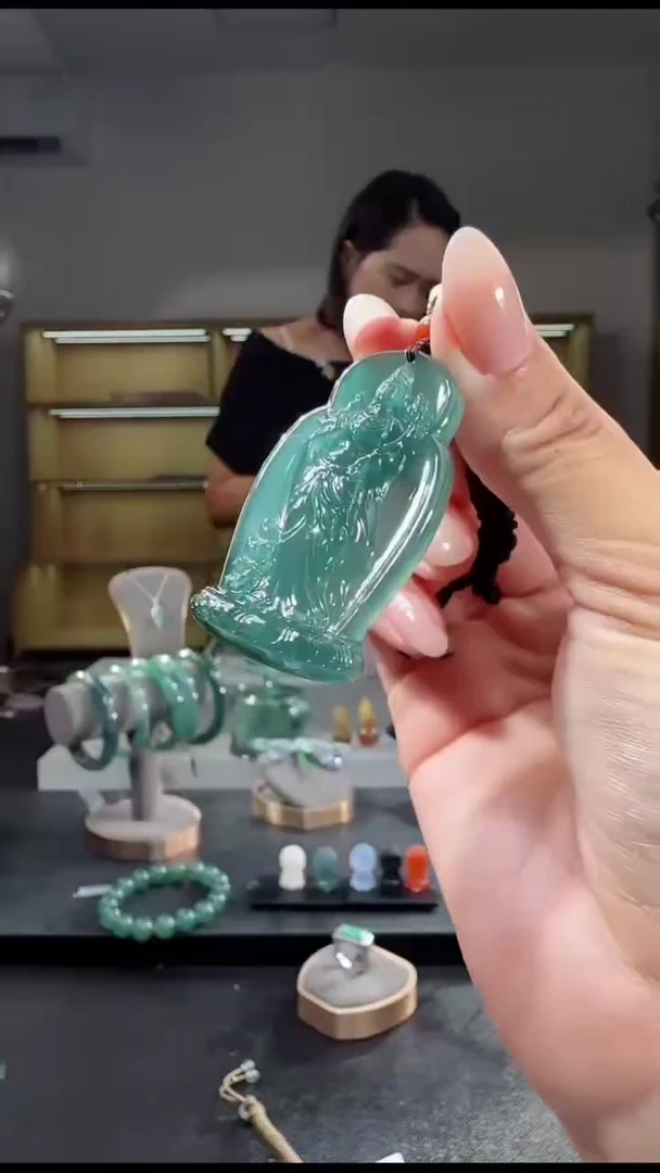 吊坠(不含链)未镶嵌翡翠观音