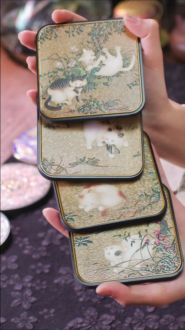 壹藏贰宝唐苑戏春图案杯垫一套