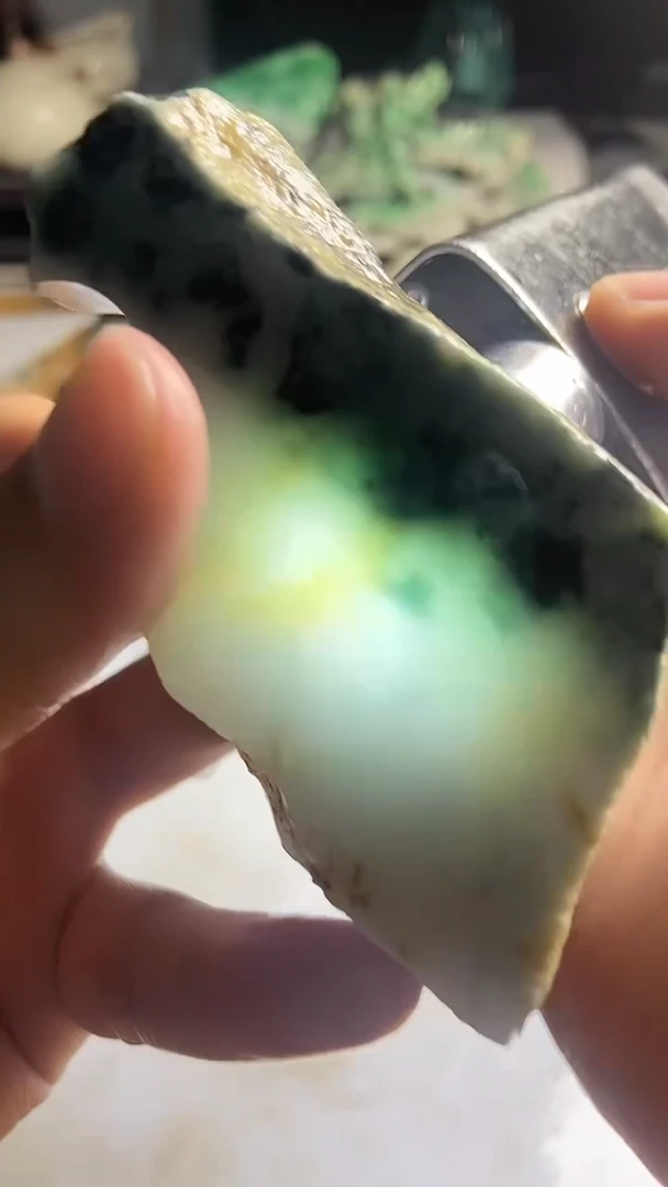 翡翠未镶嵌颈饰翡翠A货