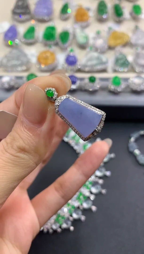 【闪购商品】翡翠吊坠(不含链)18K金镶嵌q64 紫货有色差