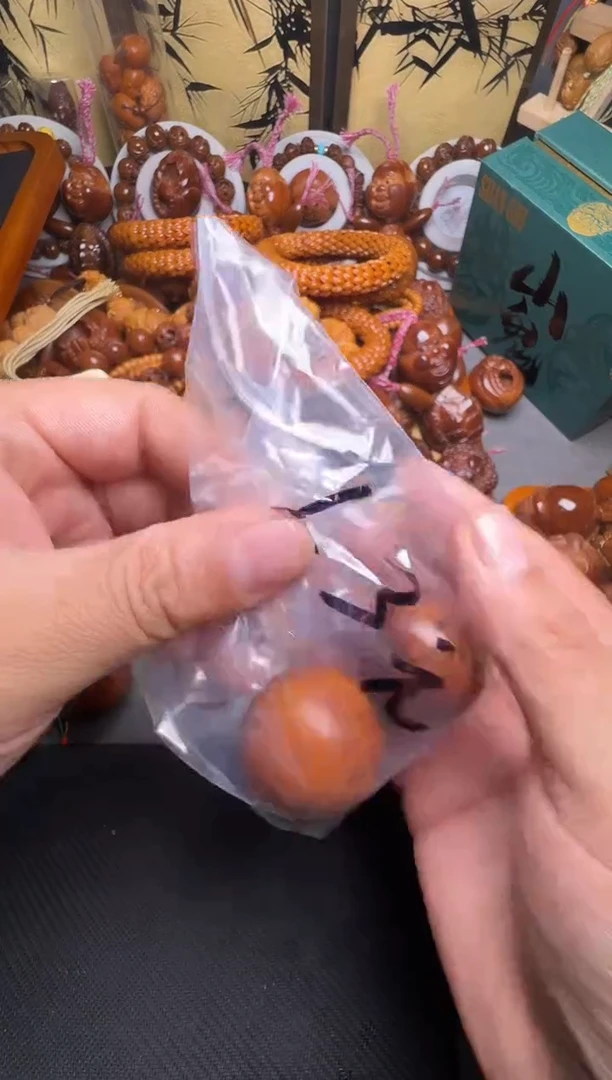 手串橄榄核一对光珠