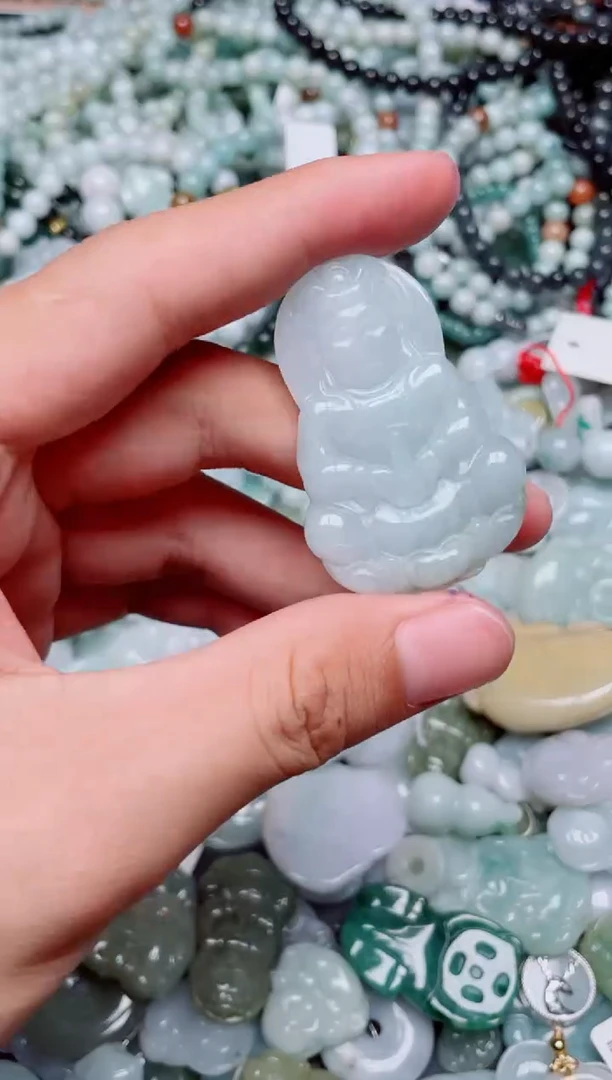 翡翠未镶嵌颈饰174
