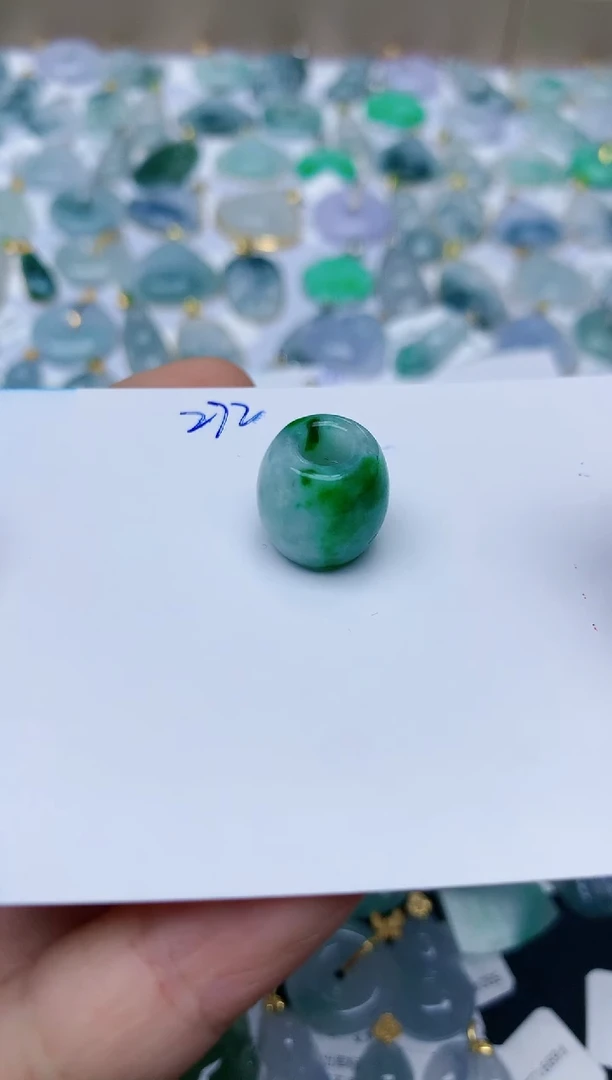 【闪购商品】翡翠颈饰未镶嵌天然翡翠A货    272
