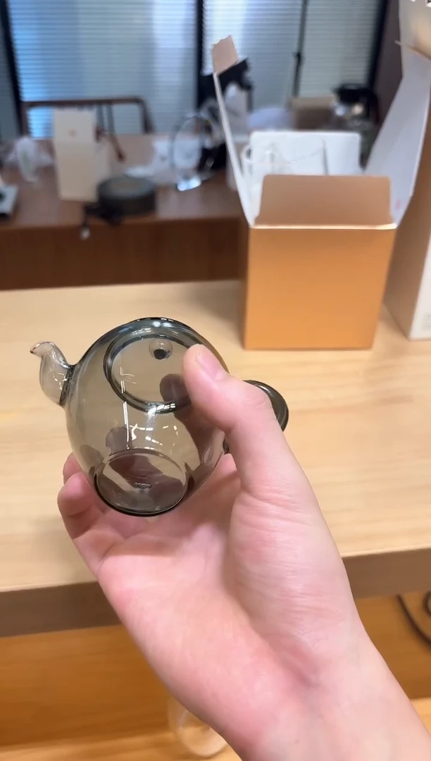 匠之技-美人肩-烟灰小壶无包装  孤品