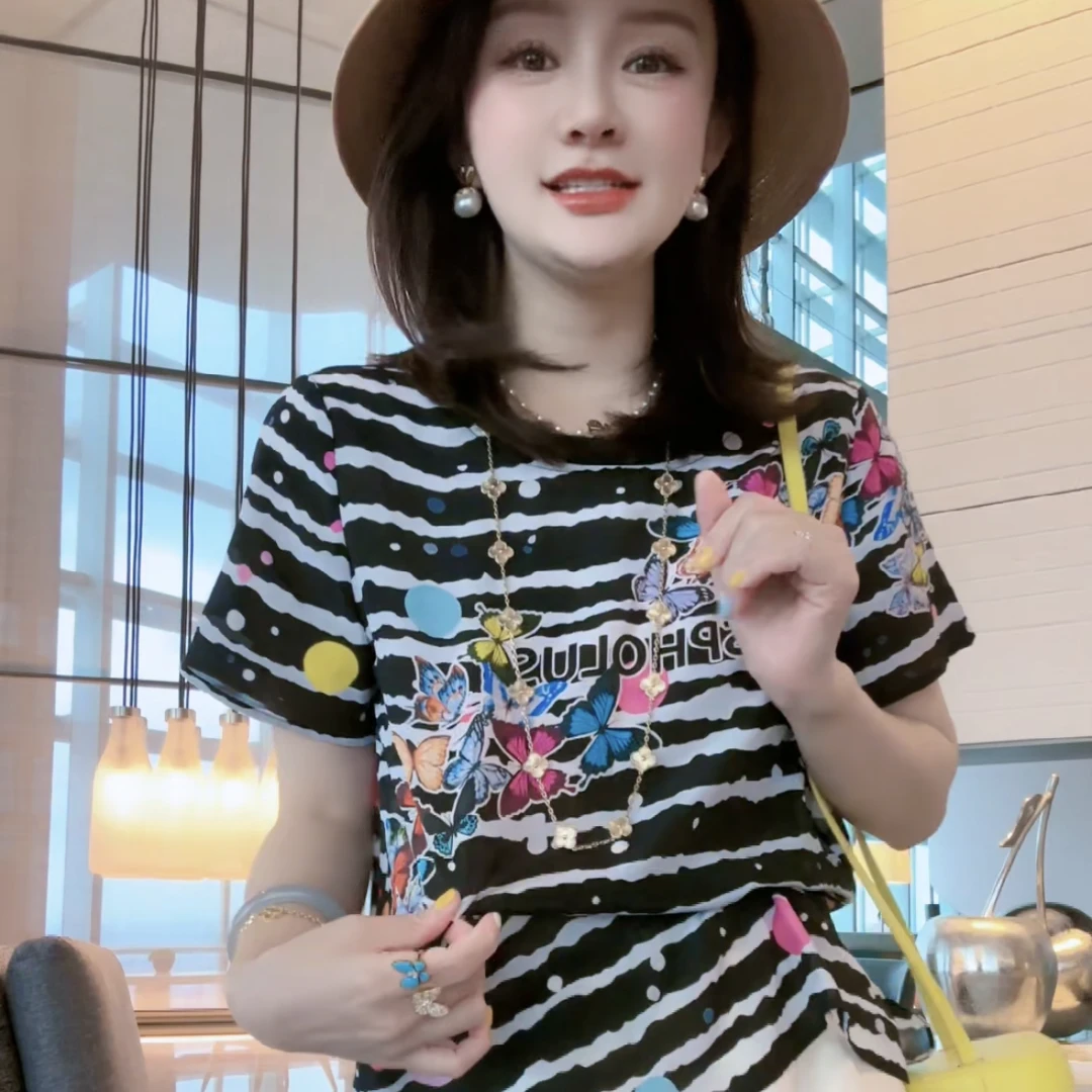 【深圳南油】（D978）2024新款蝴蝶字母休闲显瘦时尚桑蚕丝t恤上衣