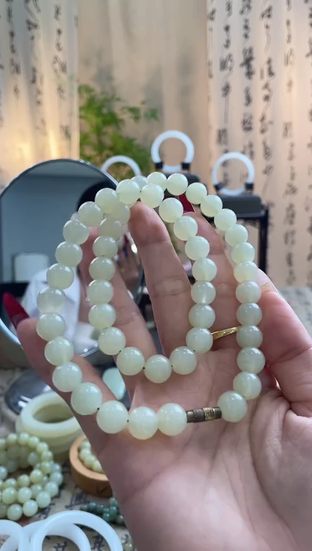 青海料妈妈练，带中国结编绳