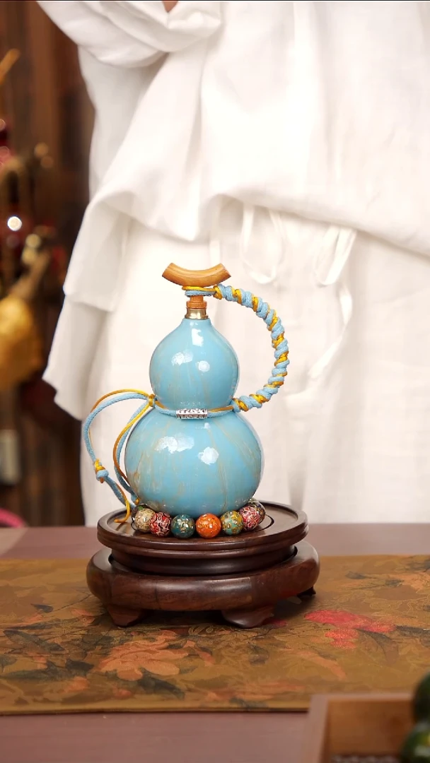 17易林漂漆酒葫芦------128