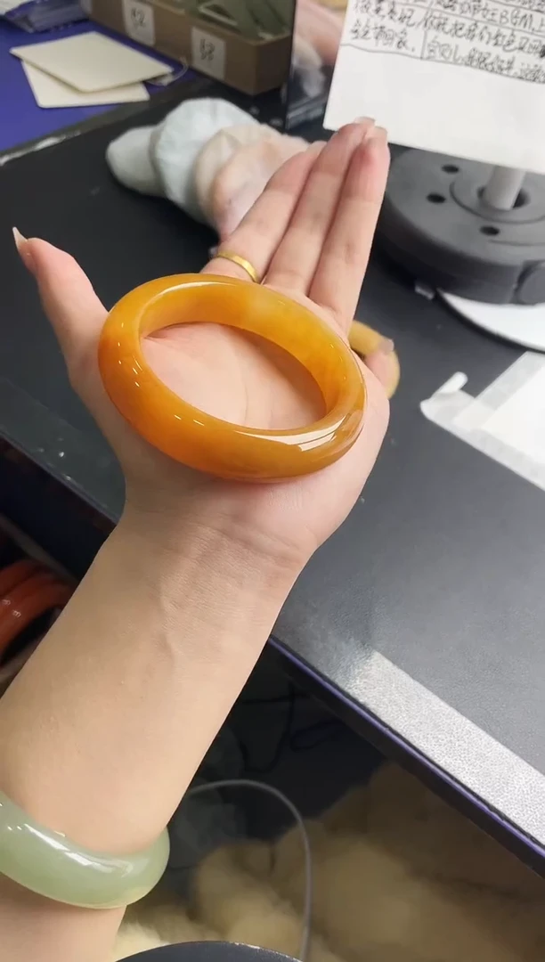 未镶嵌手镯石英质玉j166-HB58+