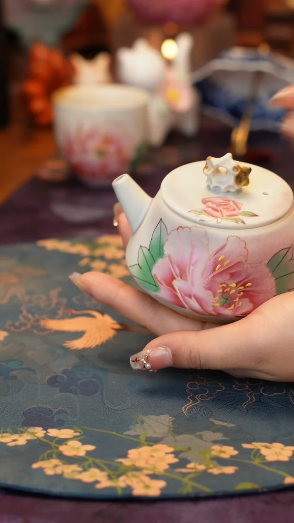 【闪购商品】手绘粉牡丹石瓢壶······