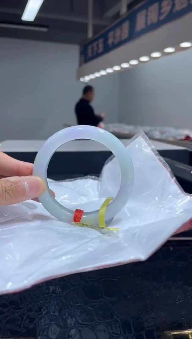 未镶嵌手镯翡翠2