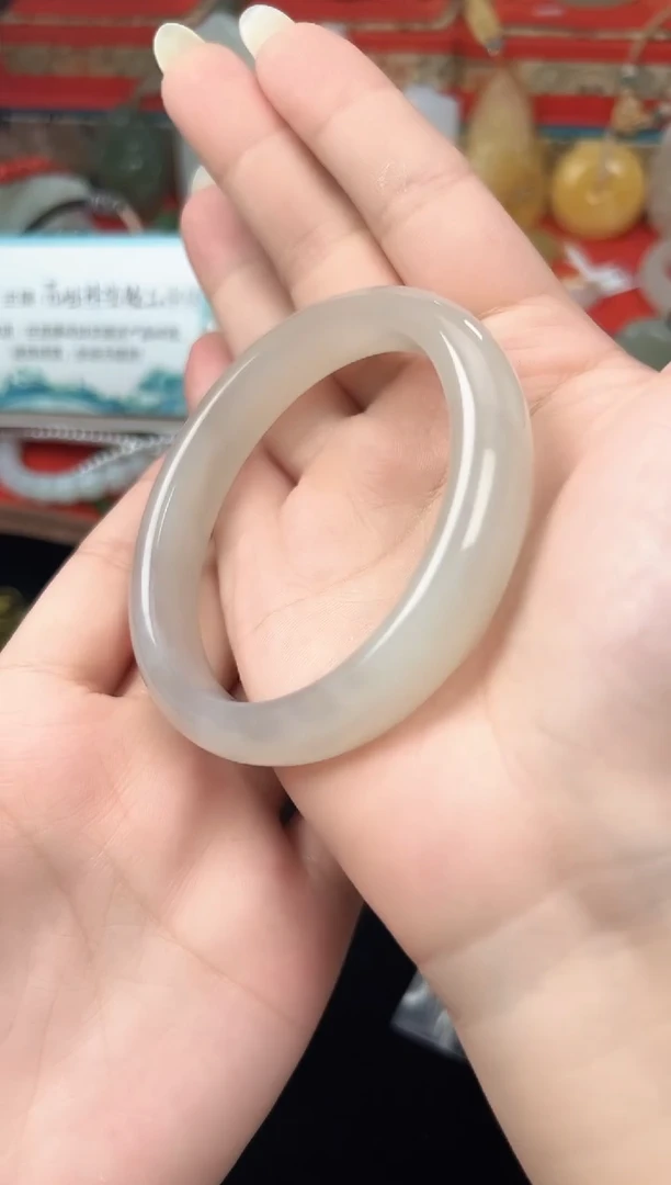 未镶嵌手镯和田玉浅烟紫  圈口58-59mm