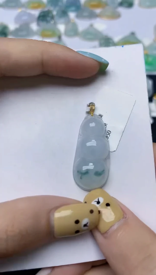 翡翠18K金镶嵌颈饰天然翡翠A货