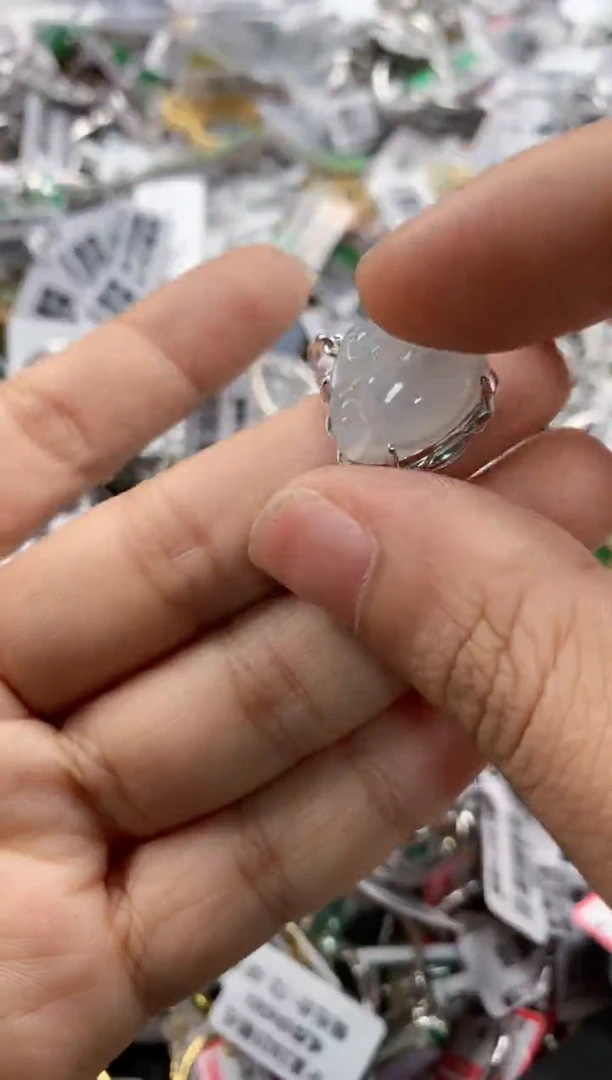 银S925镶嵌戒指翡翠3333     3