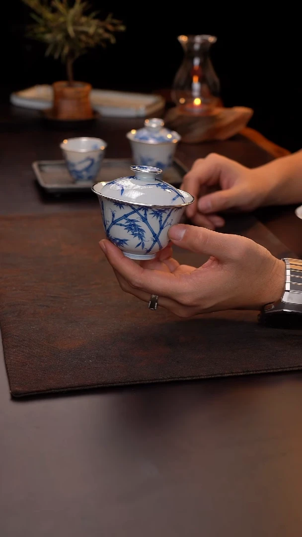 手绘竹子盖碗三包银口