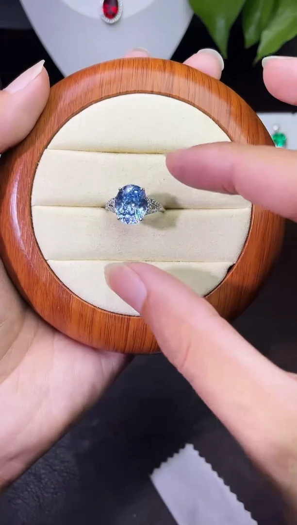合金合成钻石海蓝戒指