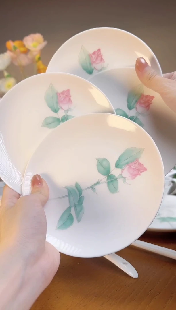 【闪购商品】玫瑰高骨瓷6寸浅盘4个