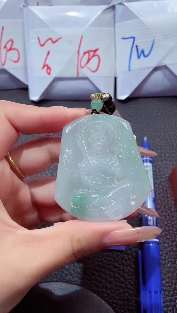 颈饰未镶嵌翡翠20260103