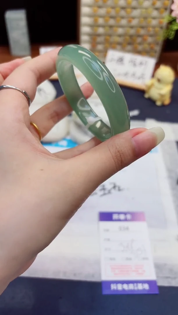 未镶嵌手镯石英质玉34-东陵玉-圈口54