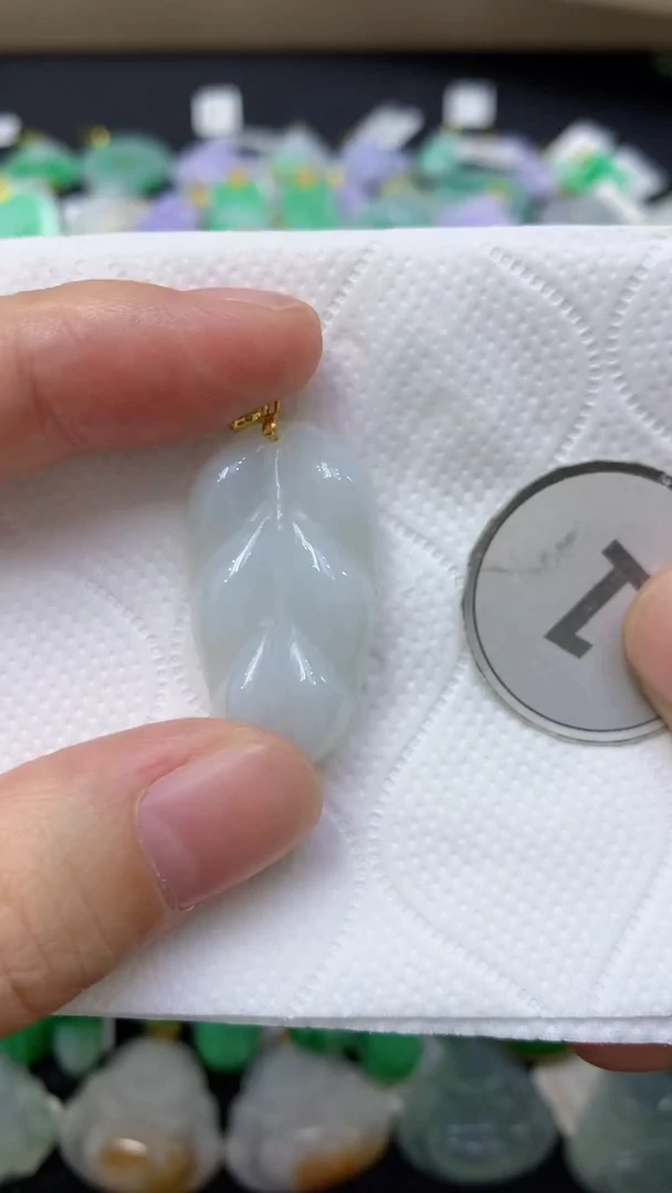 颈饰未镶嵌翡翠天然缅甸翡翠A货