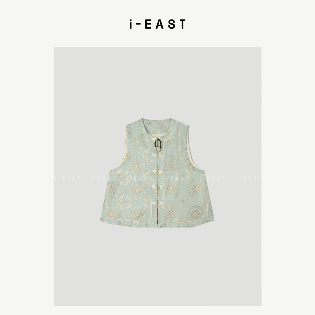 i-EAST 青花瓷~新中式醍提花盘扣马甲外套-5C GF5207
