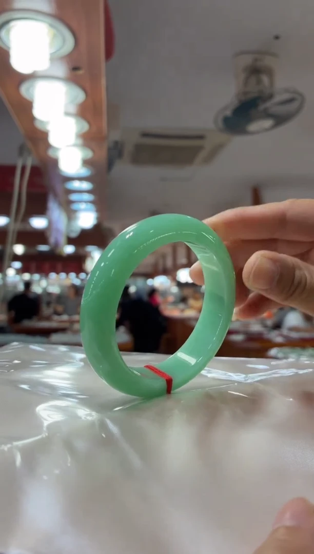 未镶嵌翡翠手镯定制翡翠意向金2w