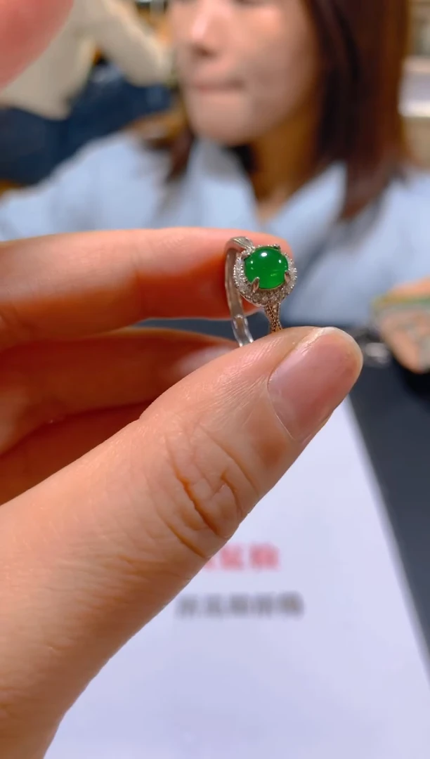 未镶嵌戒指翡翠多样性发一