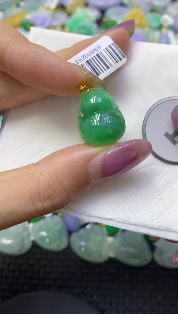 颈饰18K金镶嵌翡翠天然缅甸翡翠A货