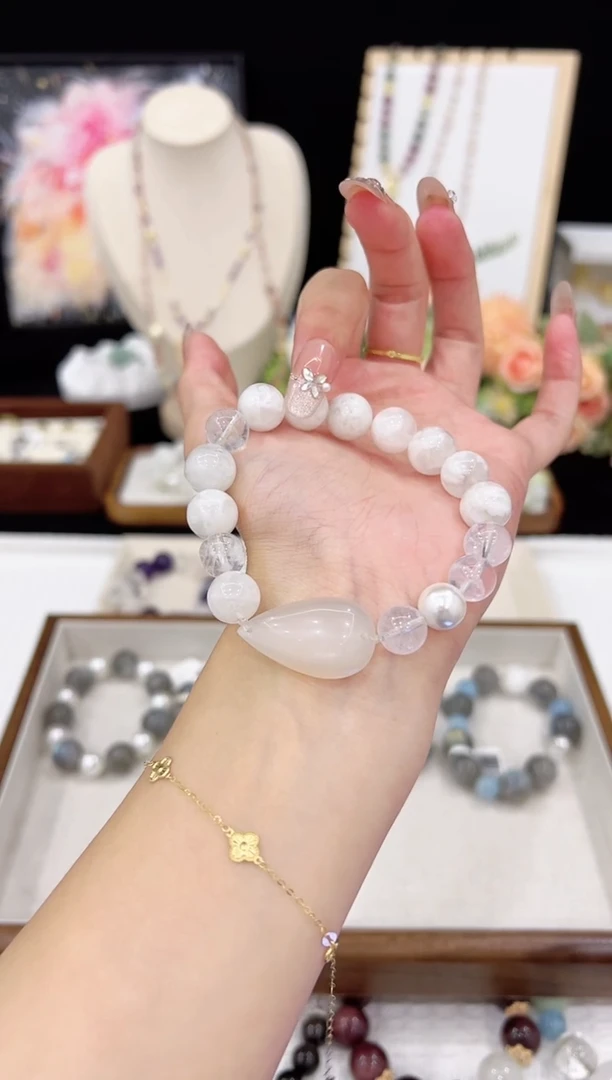 水晶手链未镶嵌 天然水晶 多样性发货发其一 颜色微差
