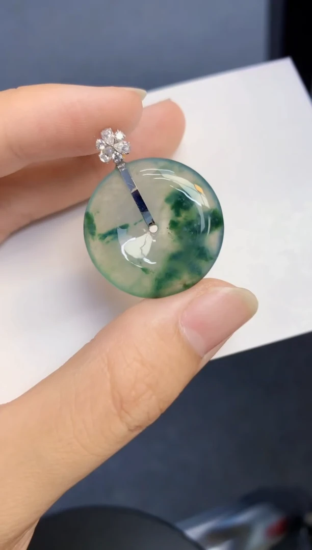 颈饰18K金镶嵌翡翠天然缅甸A货翡翠百元以上9元证书费自理