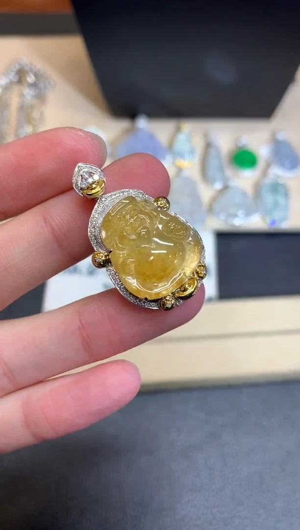 【闪购商品】翡翠颈饰18K金镶嵌财神爷【无服务费】