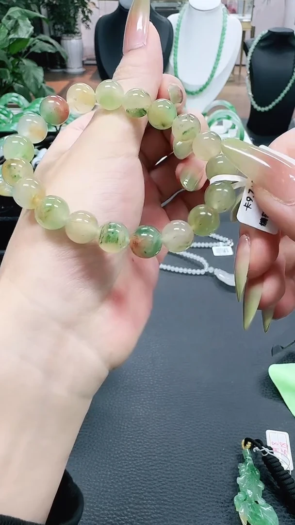 未镶嵌1石英质玉（非洲翠）/8671