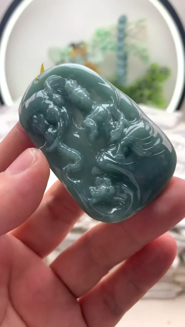 翡翠未镶嵌颈饰普贤