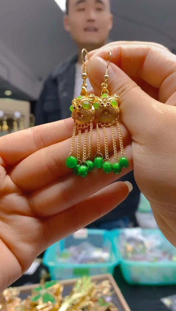 【闪购商品】翡翠耳饰合金081翡翠耳钩