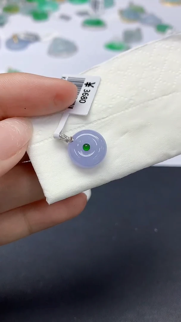 翡翠18K金镶嵌颈饰天然缅甸a货翡翠