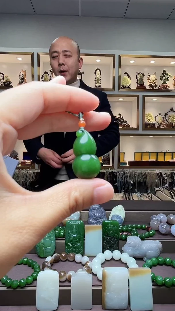 【闪购商品】和田玉挂件未镶嵌苏