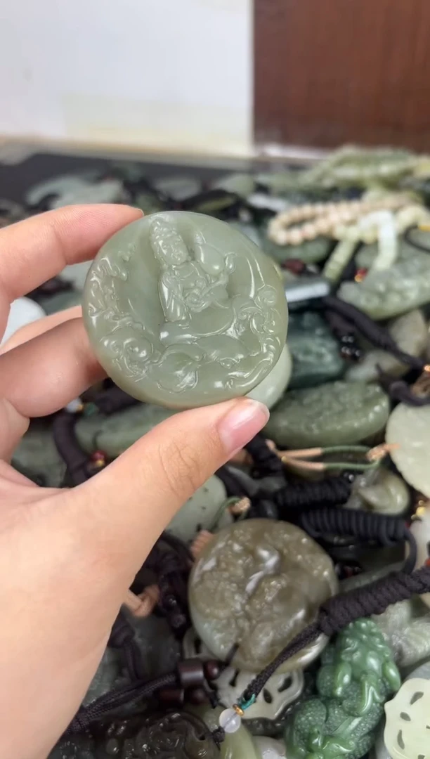 【闪购商品】和田玉颈饰未镶嵌1