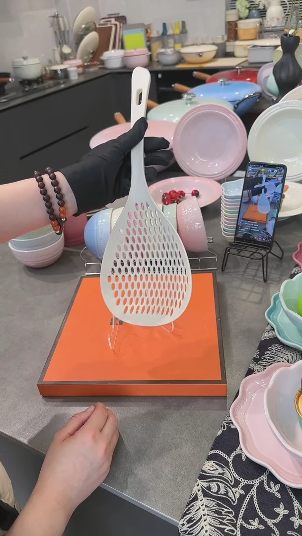 【闪购商品】瓷沥水勺34.5*13.5*4cm-霜白