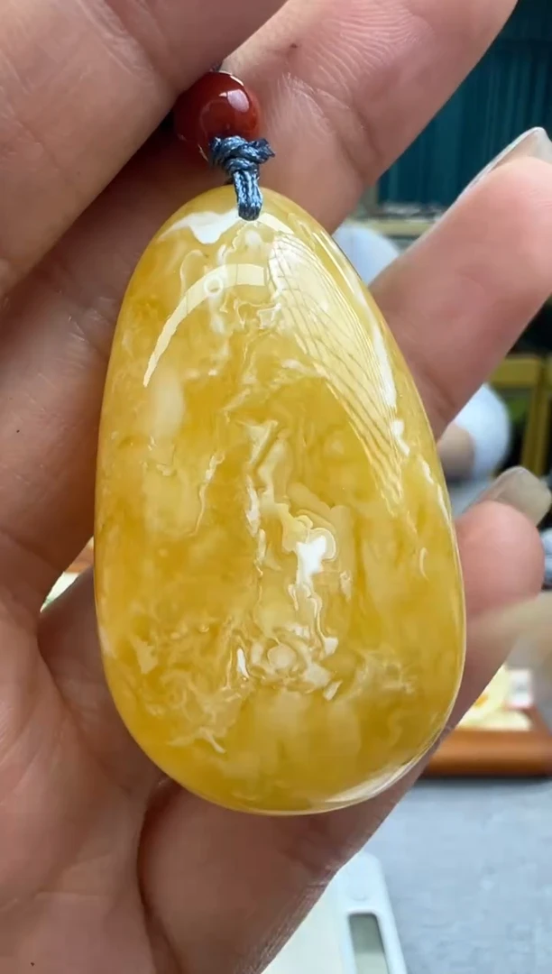 未镶嵌颈饰琥珀33秒拍号