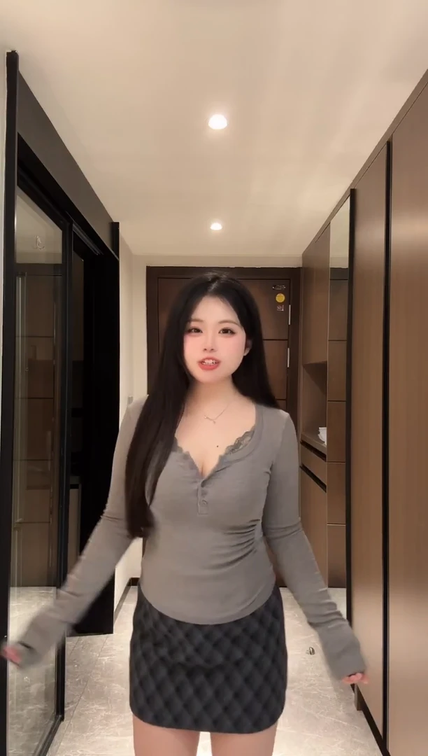 微胖女生打底上衣灰扣120-140斤