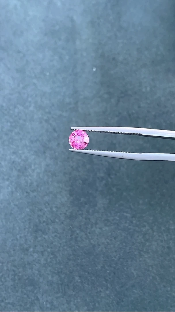 未镶嵌裸石尖晶石1.08克拉