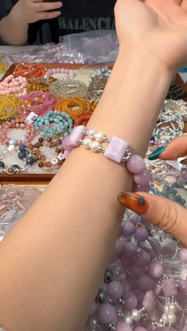 【闪购商品】水晶手串银S925镶嵌A008紫锂辉搭手牌款