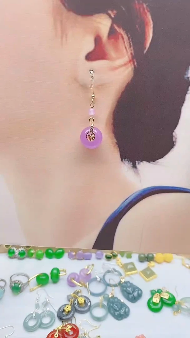 未镶嵌石英质玉（天山翠）耳饰941