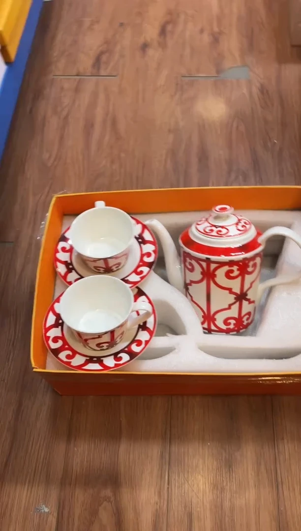 杯鸿辉家品牌瓷器，京东包邮！