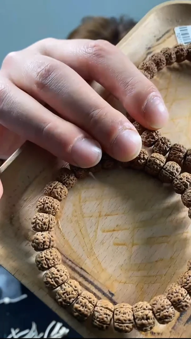 【闪购商品】金刚菩提手串6号跳跳龙切